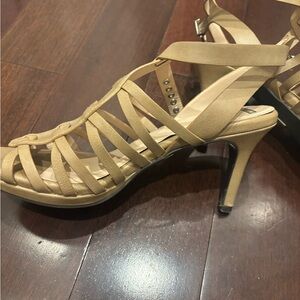 Life Stride Tan Strappy Heels